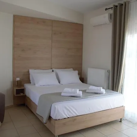 Welina Guesthouse Volos Esterno foto